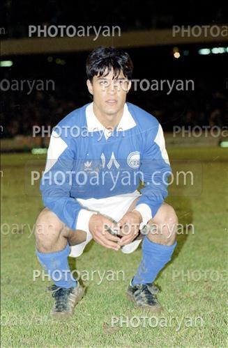 <span style='background: #33747a;font-weight: 300;font-size: 10px;box-shadow: 2px 3px 5px black;border-radius: 2px;margin: 2px;color: #fff;padding: 2px 5px;font - size: 10px;line - height: 22px; '>علی حاج اکبری</span> 