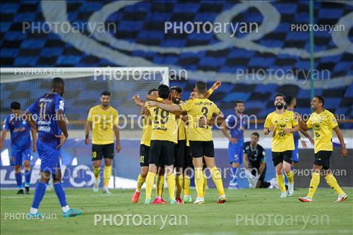 <span style='background: #33747a;box-shadow: 2px 3px 5px black;font-weight: 300;font-size: 10px;border-radius: 2px;margin: 2px;color: #fff;padding: 2px 5px;font - size: 10px;line - height: 22px; '>شهریار مغانلو</span> <span style='background: #33747a;box-shadow: 2px 3px 5px black;font-weight: 300;font-size: 10px;border-radius: 2px;margin: 2px;color: #fff;padding: 2px 5px;font - size: 10px;line - height: 22px; '>رامین رضائیان</span> <span style='background: #33747a;box-shadow: 2px 3px 5px black;font-weight: 300;font-size: 10px;border-radius: 2px;margin: 2px;color: #fff;padding: 2px 5px;font - size: 10px;line - height: 22px; '>امید نورافکن</span> 